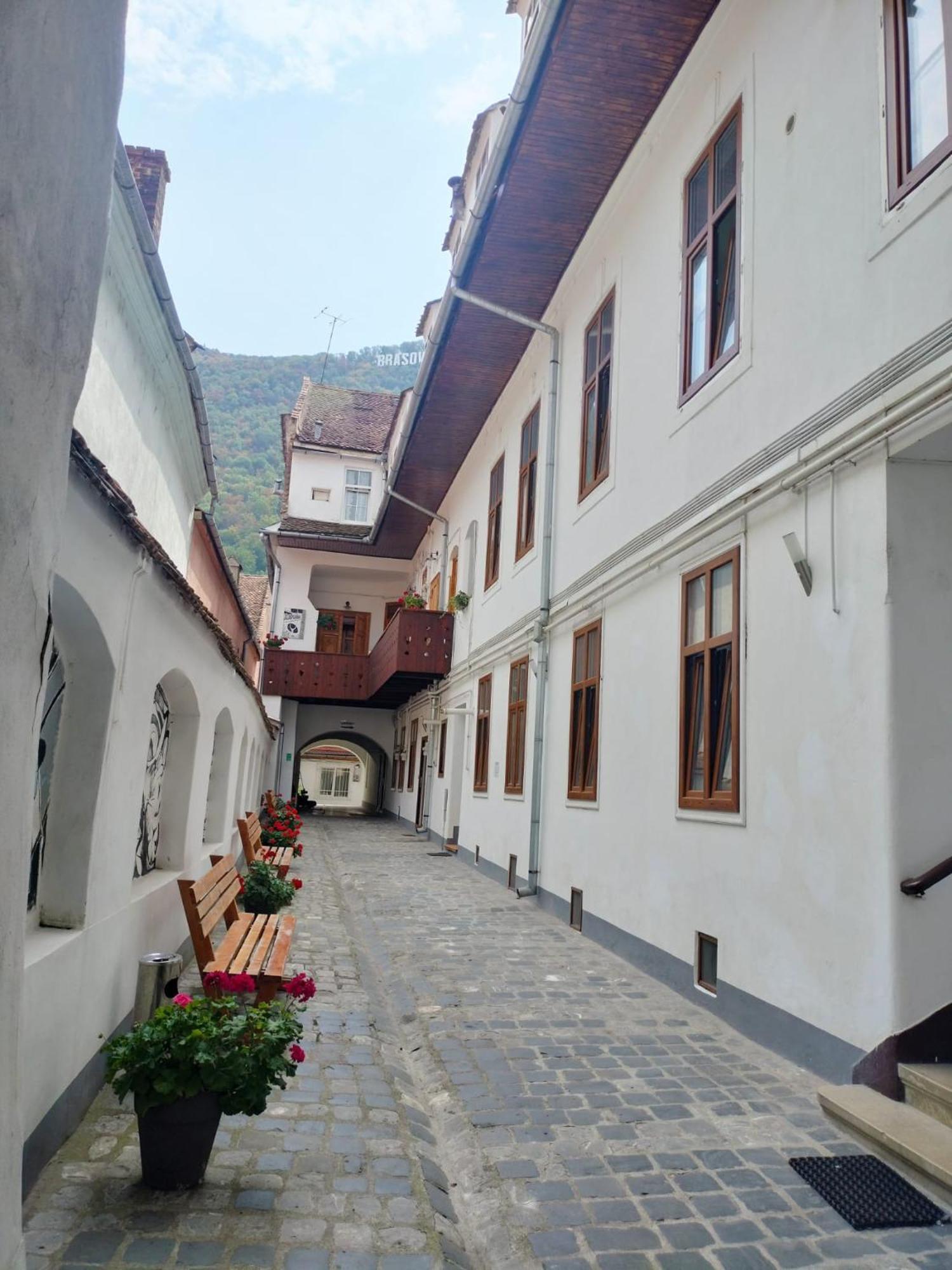 Casa Sforii Brasov Hotel Exterior photo